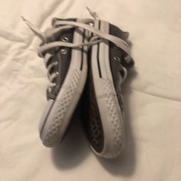 EUC All Star Coverse Size 1 Kids Wore Once Do Not Have Box - Picture 2 of 7